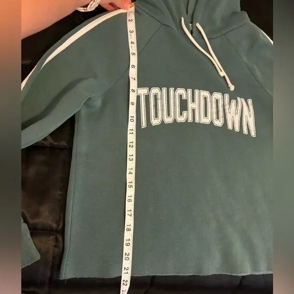Grayson Threads Women’s Green Touchdown Cropped Pullover Hoodie Size Medium - Picture 6 of 7
